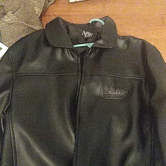 Jacket - Picture 7 of 8